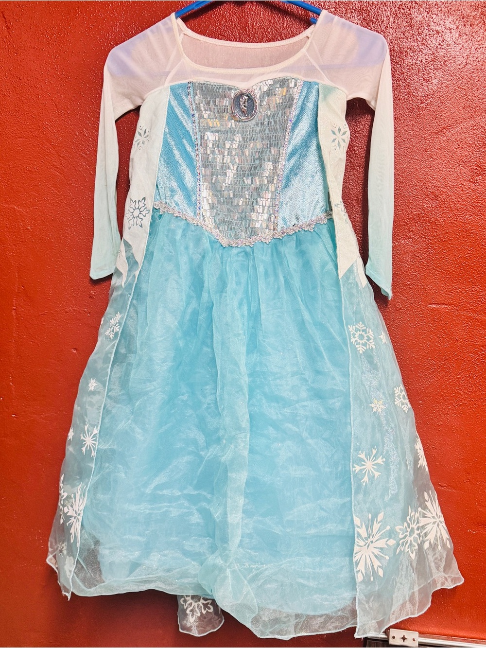 Pre owned Disney stores Queen Elsa from Frozens dress